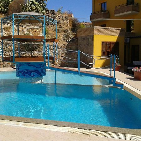 Hotel Le Palme Sant'Anna Arresi Exterior photo